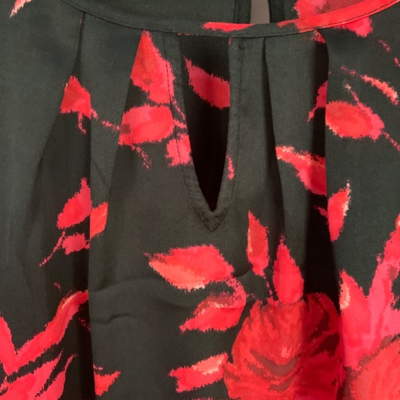 Talbots balloon sleeve floral blouse. Worn maybe once. - Picture 3 of 6